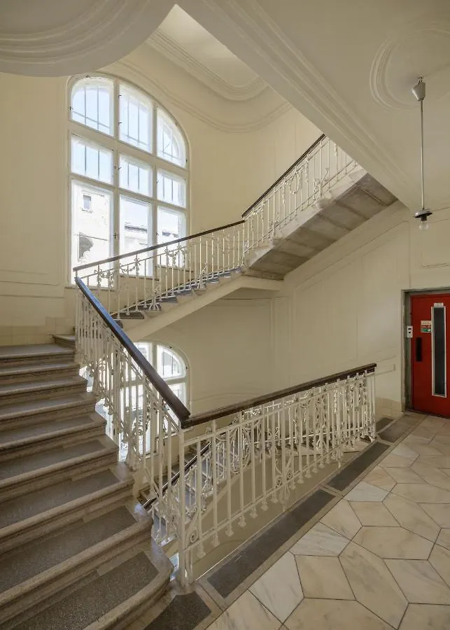 شقة بودابست  في Walk To Vaci Street - Live In Lux Designer Apt W/ Amazing Views